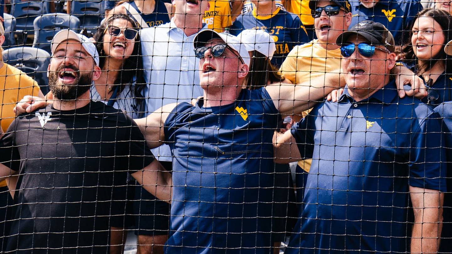 Pat McAfee to Hold Live Show in Omaha Ahead of WVU vs. Troy 