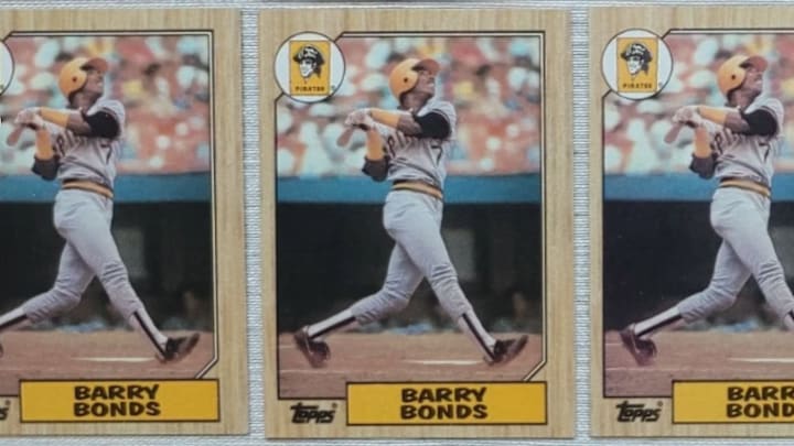 The 1987 Topps Barry Bonds comes in multiple variations. 