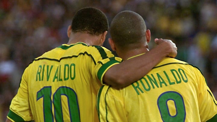 Rivaldo e Ronaldo estão na história do futebol brasileiro