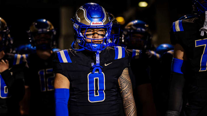 Santa Margarita prepares to take the field at the Rose Bowl in the CIF Southern Section Division 1 final against Corona Centennial.
