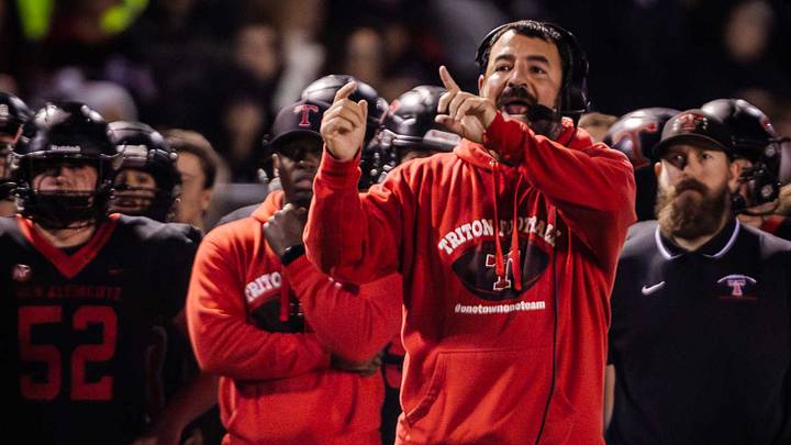 San Clemente coach Jaime Ortiz coaching on the sideline of the CIF Southern Section Division 2 final against Los Alamitos in December of 2025.
