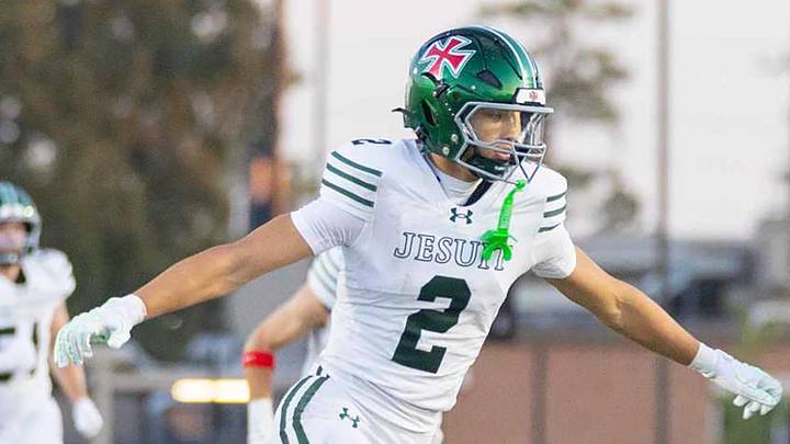 Strake Jesuit and Ridge Point go at it live on Thursday night from Texas and you can stream it live on the NFHS Network. Strake Jesuit and Ridge Point go at it live on Thursday night from Texas and you can stream it live on the NFHS Network.