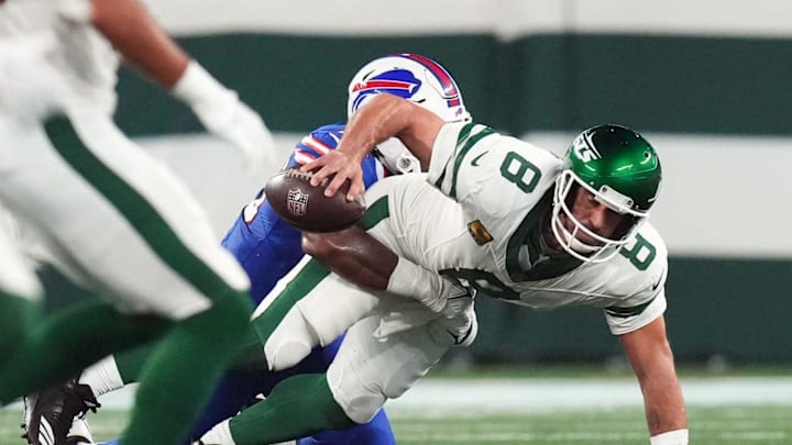 Buffalo Bills defensive end Leonard Floyd (56) sacks New York Jets quarterback Aaron Rodgers (8)