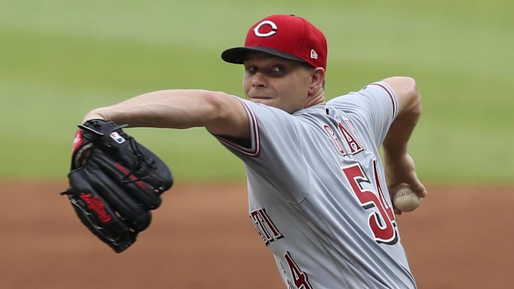 Cincinnati Reds starting pitcher Sonny Gray (54) throws.