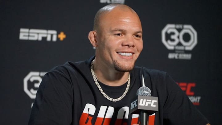 Anthony Smith