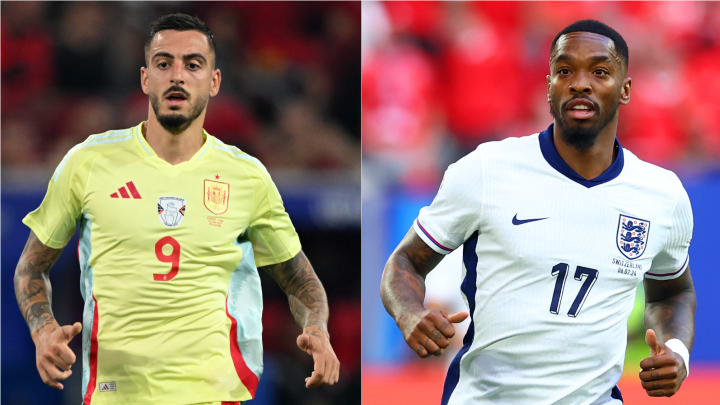 Joselu et Ivan Toney