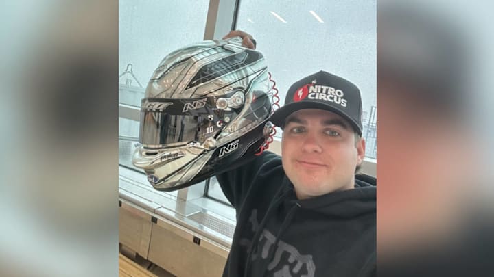 Noah Gragson has been reunited with his helmet after leaving it on an airplane coming back from Championship Weekend at Phoenix Raceway. Noah Gragson has been reunited with his helmet after leaving it on an airplane coming back from Championship Weekend at Phoenix Raceway.