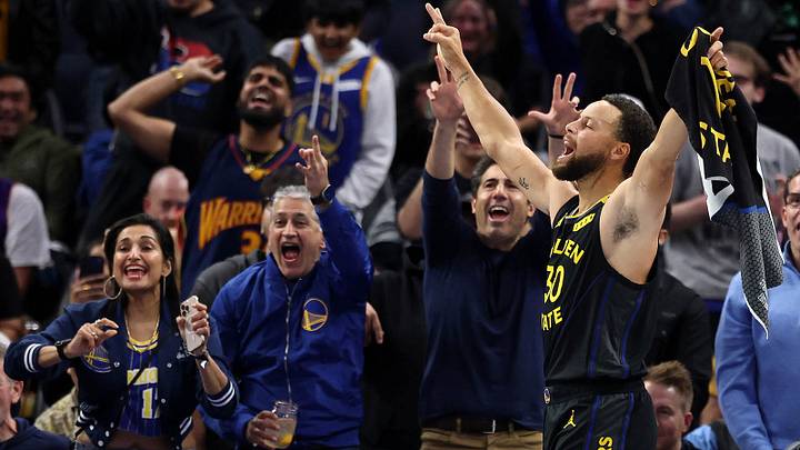 Steph Curry scored 31 points in the Warriors’ NBA Cup win over the Lakers on Friday night. Steph Curry scored 31 points in the Warriors’ NBA Cup win over the Lakers on Friday night.