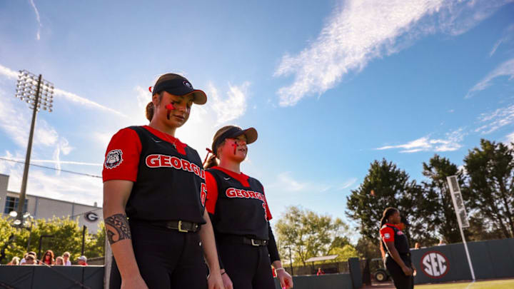 A former UGA player is stepping away from coaching at Georgia State University. 
