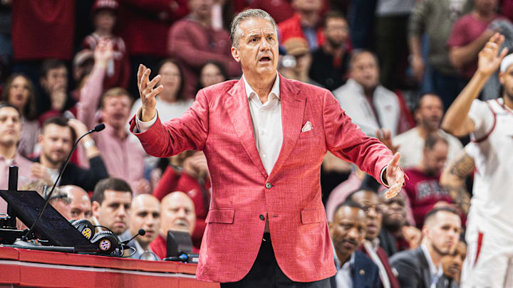 John Calipari reacts against the Alabama Crimson Tide inside Bud Walton Arena. The Crimson Tide won 85-81. 