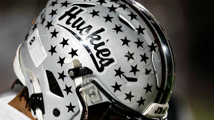 The Hamilton Huskies have moved up to the top of this week'a Arizona High School Football State Rankings. The Hamilton Huskies have moved up to the top of this week'a Arizona High School Football State Rankings.
