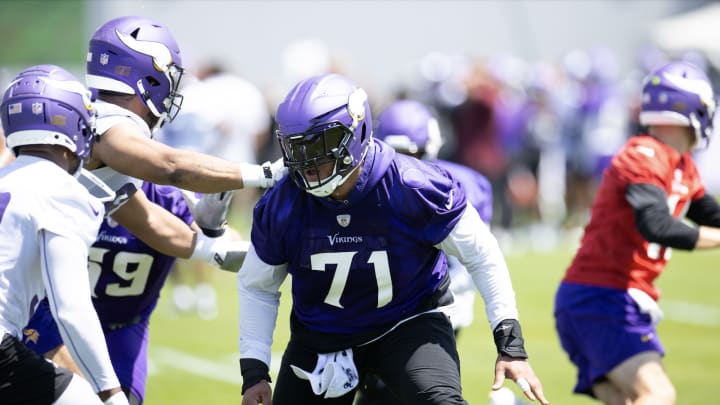 Christian Darrisaw at Vikings OTAs on May 23, 2024. 