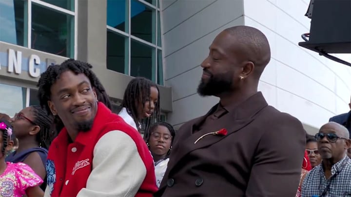 The Heat unveiled a new Dwyane Wade statue outside the Kaseya Center in Miami on Sunday.