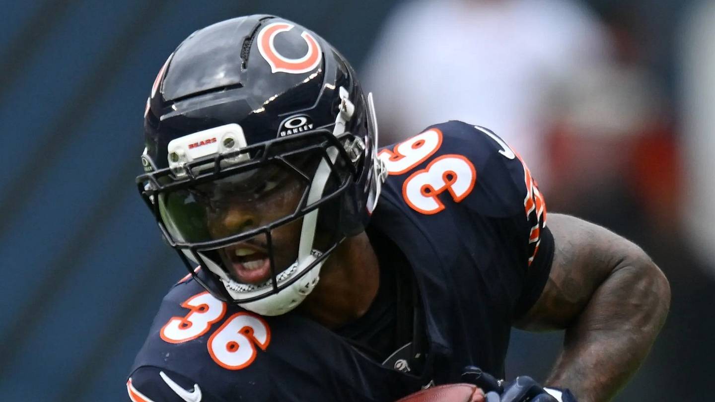 Bears' initial practice squad list welcomes back training camp darling