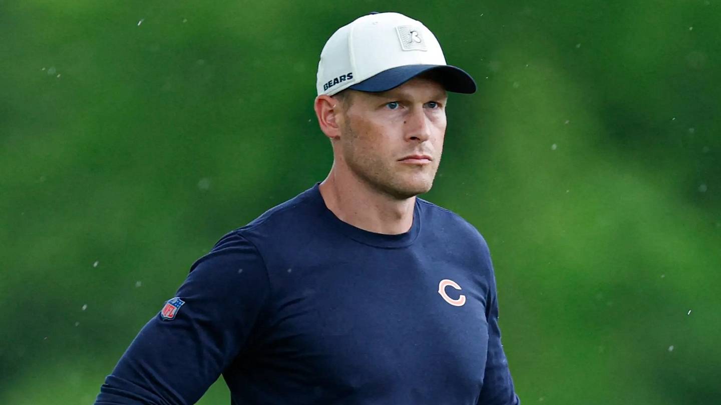 Ben Johnson invited a surprising guest to Bears-Titans joint practice