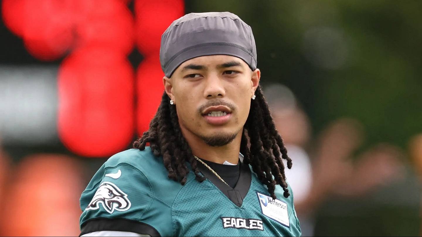 Makai Lemon makes triumphant return (but Eagles have bigger rookie issues)