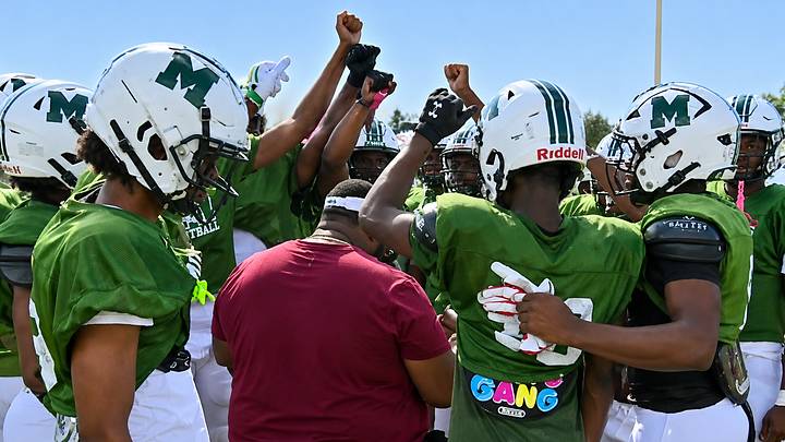Milford Mill rebounded from a 42-7 season-opening loss to Dunbar with a 48-25 victory over No. 14 Broadneck in Week 2. Milford Mill rebounded from a 42-7 season-opening loss to Dunbar with a 48-25 victory over No. 14 Broadneck in Week 2.