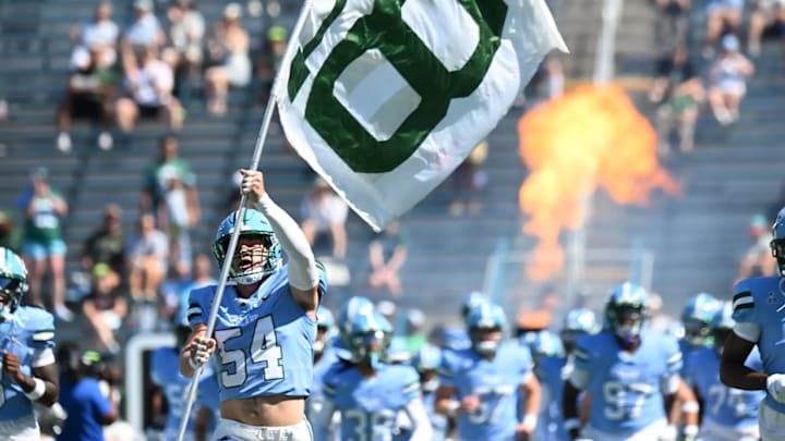 Tulane Enters Yulman Stadium Raising the Flag