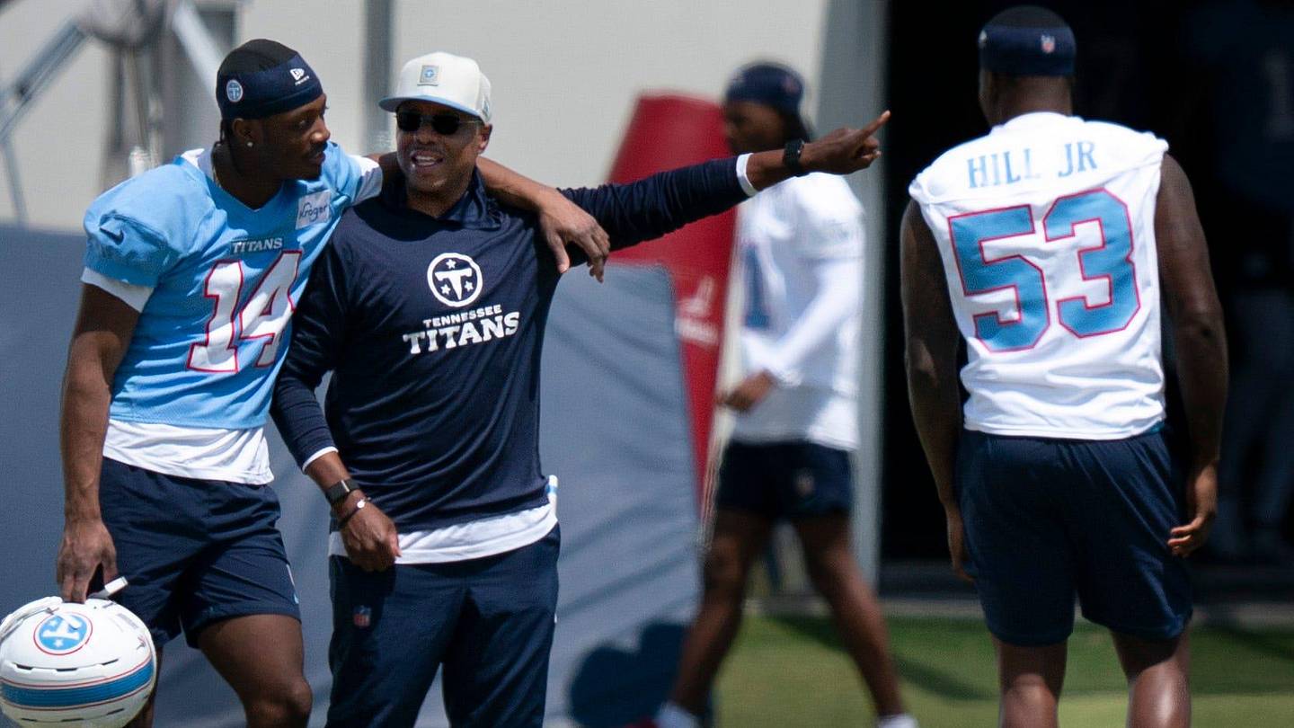 Where Every Titans Draft Pick Stands on the Depth Chart Head