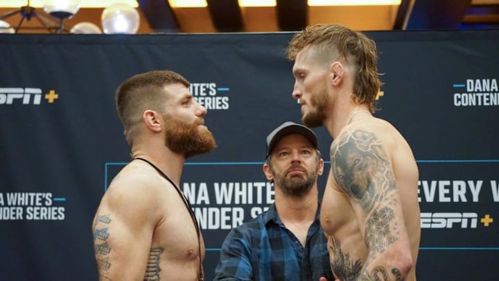 Eli Aronov vs. Zachary Reese