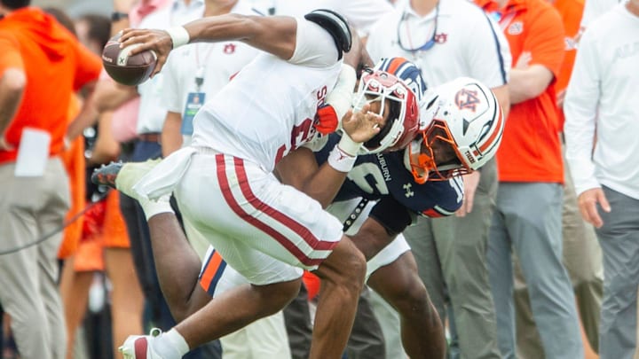 The freshman linebacker is making the most of his first season on the Auburn Tigers defense