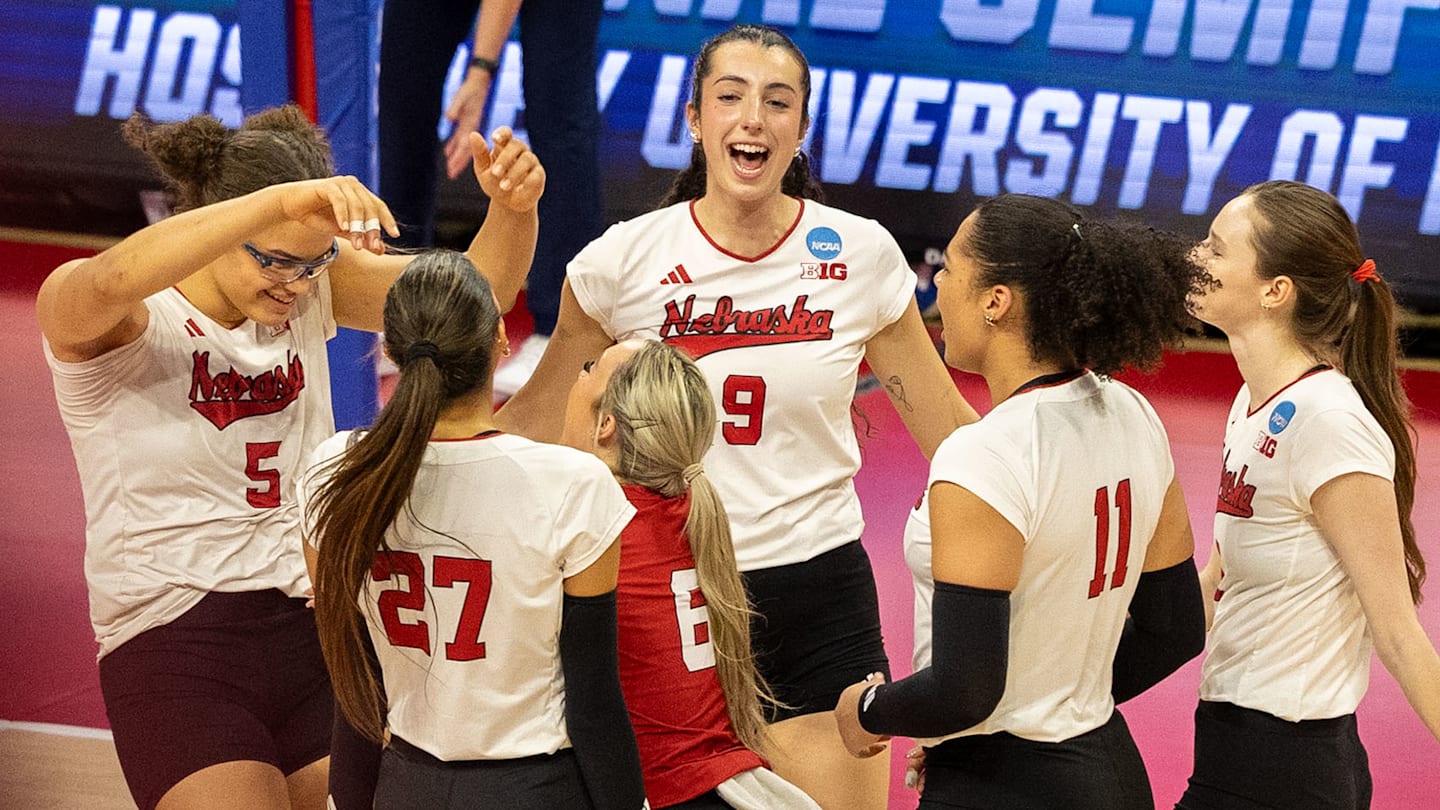 After a Long Wait, Nebraska Comes Out Firing Against Kansas for a Sweep