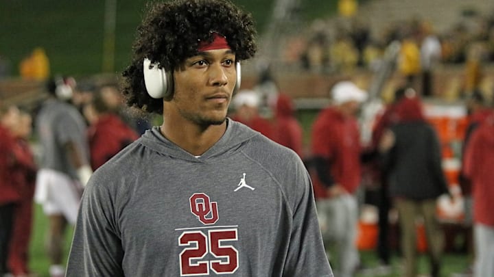 Oklahoma safety Michael Boganowski