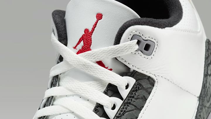 Nike has temporarily slashed prices on the Air Jordan 3 "Cement Grey" colorway.