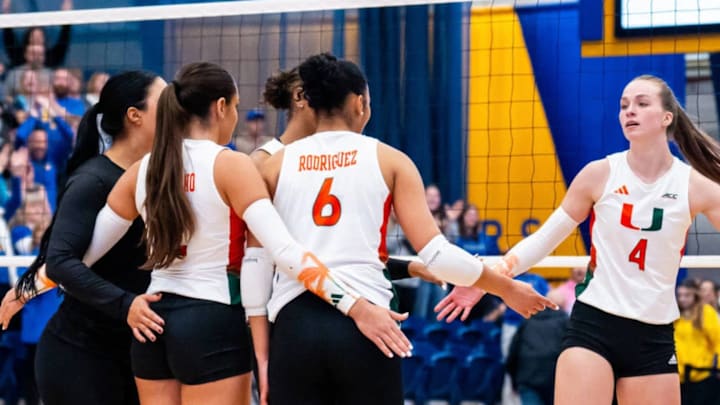 Miami Hurricanes Volleyball after defeat at No. 1 Pitt