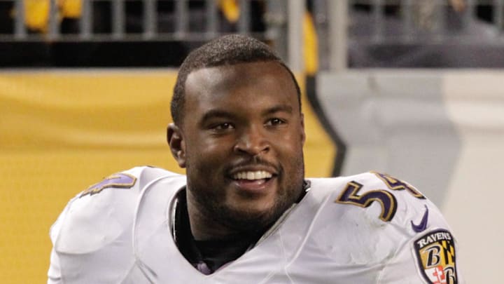 Baltimore Ravens inside linebacker Zach Orr reacts on the sidelines against the Pittsburgh Steelers. Baltimore Ravens inside linebacker Zach Orr reacts on the sidelines against the Pittsburgh Steelers.