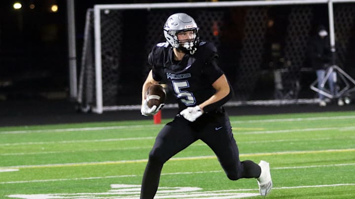 Sam Vyhlidal had four touchdowns in Mountainside's 44-39 win over Tualatin.