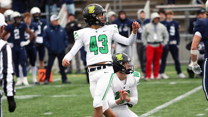Zander Morris booted a 32-yard field goal in West Linn's 6A Open championship-clinching victory over Lake Oswego.