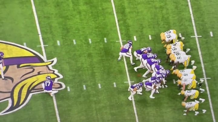 Was Edgerrin Cooper (second defender from the top) offfside?