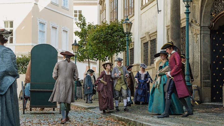 Outlander season 2 -- Courtesy of STARZ