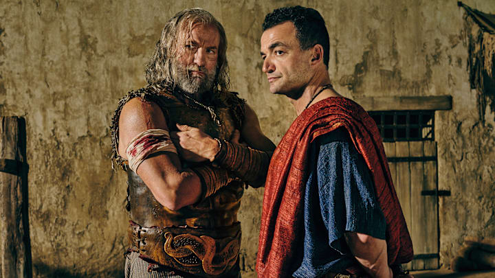 Spartacus: House of Ashur - Left to Right: Graham McTavish (“Korris”) and Nick E. Tarabay (“Ashur”)
