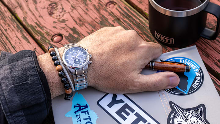 2-in-1 LED Camping Lantern With Tool Kit - Perfect Gift For Men, Dad, Fishing & Outdoor Enthusiasts