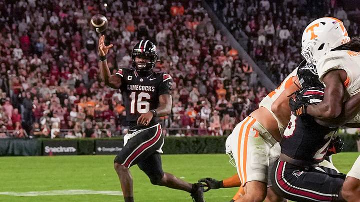 Oct 24, 2026; Columbia, South Carolina, USA;  South Carolina Gamecocks quarterback LaNorris Sellers (16) throws the ball out of bounds during the second half against the Tennessee Volunteers at Williams-Brice Stadium.  Mandatory Credit: Jim Dedmon-Imagn Images