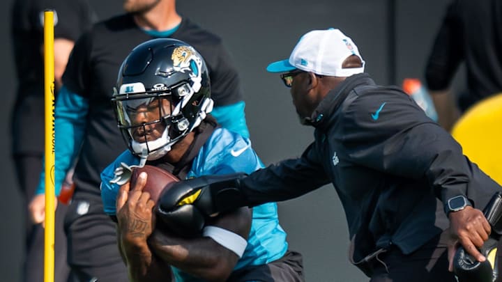 Jacksonville Jaguars running back Tank Bigsby (4) runs a drill during the seventh organized team activity at the Miller Electric Center in Jacksonville, Fla. Monday, June 2, 2025. [Doug Engle/Florida Times-Union]