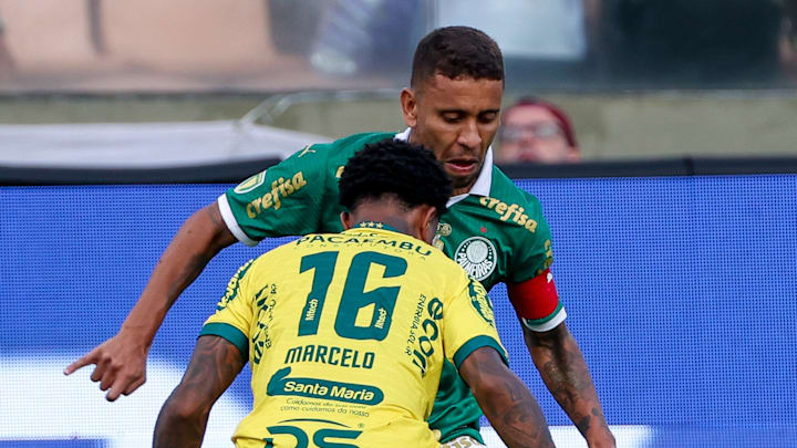 Marcos Rocha deve ser a novidade no time titular do Verdão Marcos Rocha deve ser a novidade no time titular do Verdão