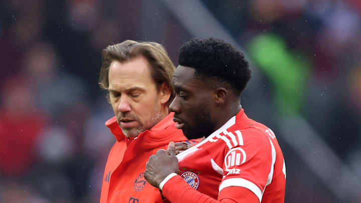 Alphonso Davies suffered injury during Bayern Munich 3-2 win against Eintracht Frankfurt. Alphonso Davies suffered injury during Bayern Munich 3-2 win against Eintracht Frankfurt.