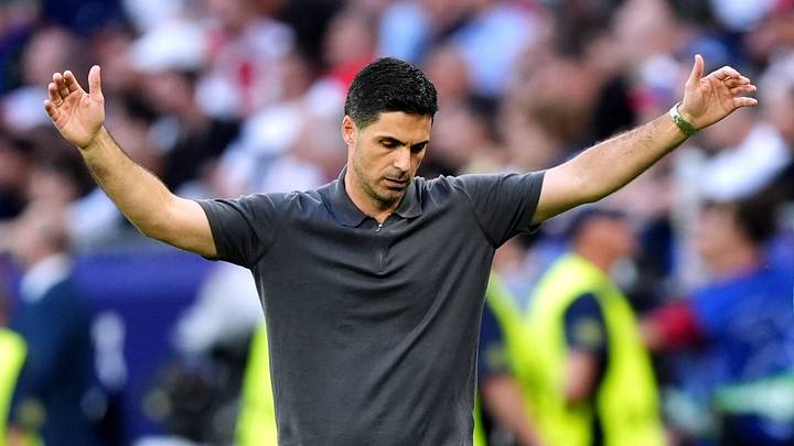 Paris Saint-Germain v Arsenal - UEFA Champions League - Final - Puskas Arena