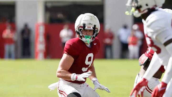 Alabama Tight End Marshall Pritchett (9) in action during the Scrimmage at Thomas-Drew Practice Fields in Tuscaloosa, AL on Friday, Mar 27, 2026.