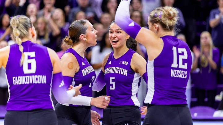 The Huskies made their way back into the rankings for the first time since 2024.