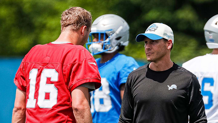 Detroit Lions quarterback Jared Goff (16) talks to offensive coordinator Ben Johnson. Detroit Lions quarterback Jared Goff (16) talks to offensive coordinator Ben Johnson.