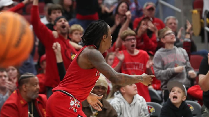 Mike James has committed to Vanderbilt.