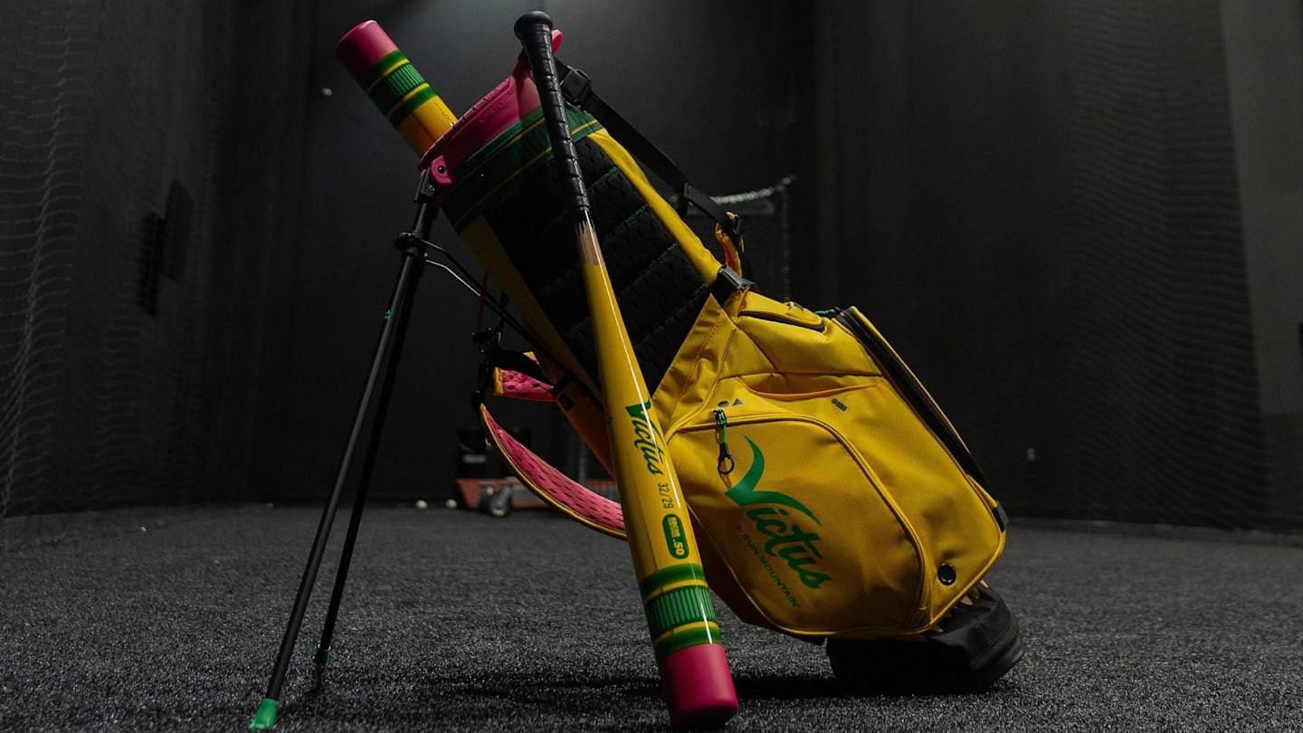 Sharpen Your Pencil, er, Golf Bag Style With This Head-Turning Collab