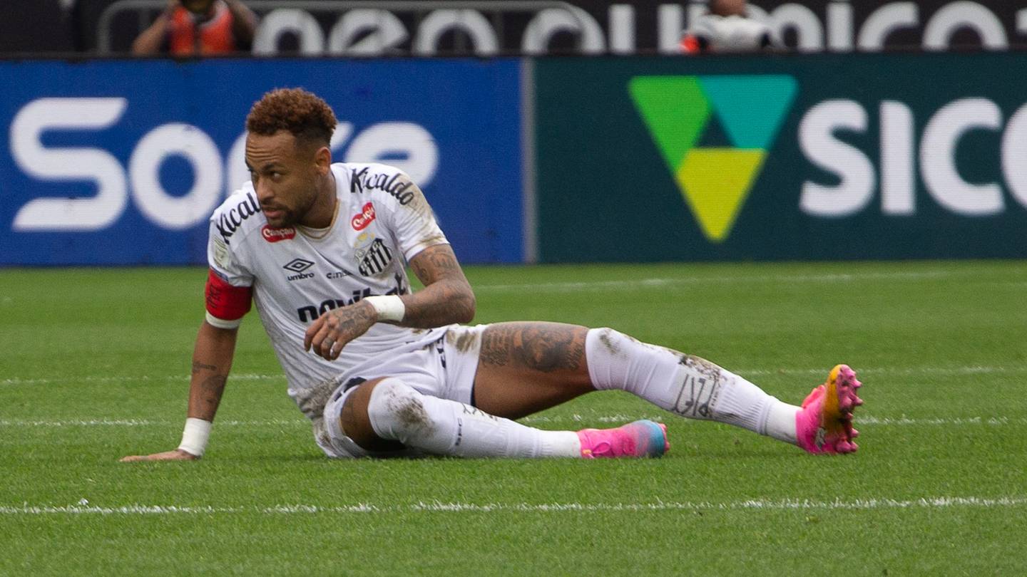 Neymar cleared to rejoin Brazil ahead of World Cup after minor calf issue