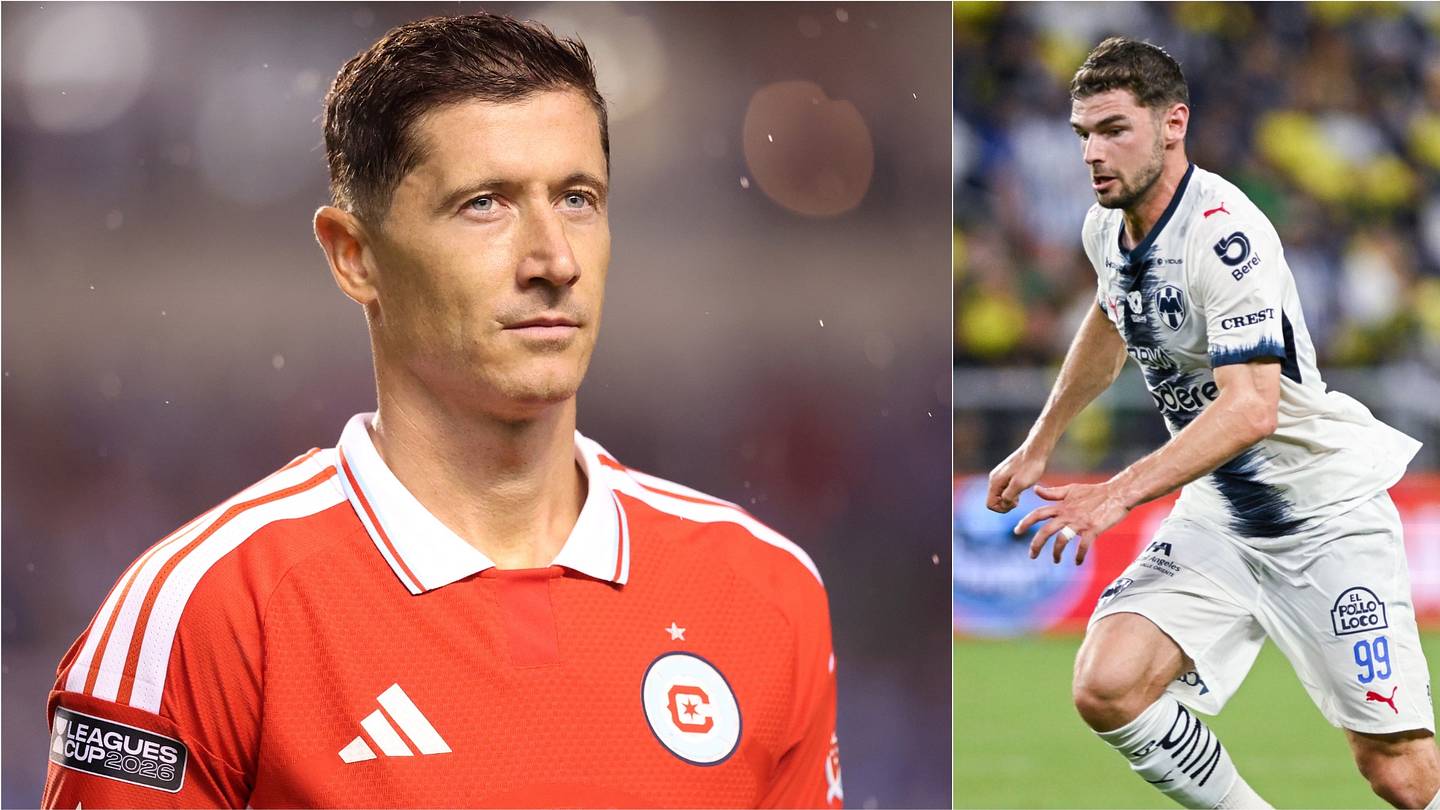 Robert Lewandowski Handed Awkward Run-In With Snubbed Former Teammate