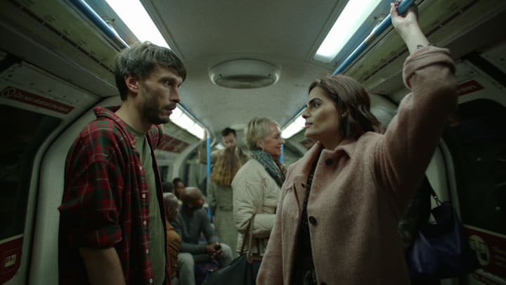 Baby Reindeer. (L to R) Richard Gadd as Donny, Nava Mau as Teri in Baby Reindeer. Cr. Courtesy of Netflix © 2024