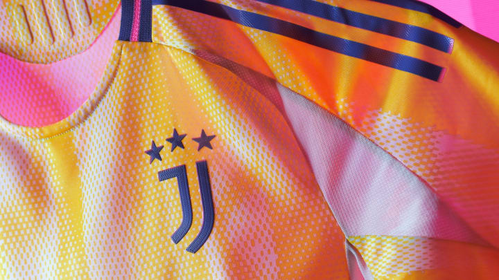Juve Away